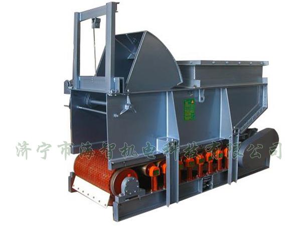 用手動、電動、液動或氣動驅(qū)動齒輪帶動弧型齒條來開啟或關(guān)閉扇型閘門